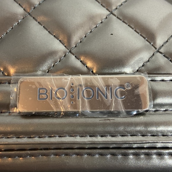 Bio-ionic Iron Clutch - Picture 5 of 7